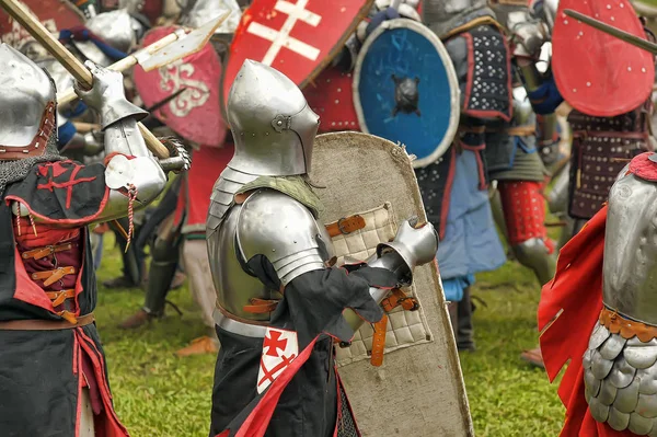 Ridders op het gebied van de strijd. — Stockfoto