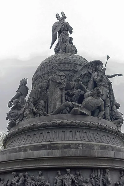 Monument voor het millennium van Rusland in veliky novgorod, Rusland. — Stockfoto