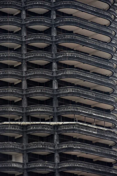 Peligroso edificio abandonado es un destino para explorador urbano —  Fotos de Stock