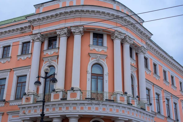Cziczerin House - dom kupców Eliseev, stary dom na Nevsk — Zdjęcie stockowe