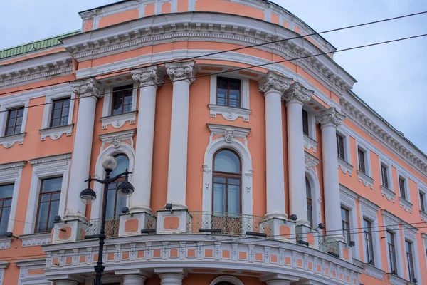 Csicserin ház - kereskedők Eliseev háza, a régi ház Nevsk — Stock Fotó