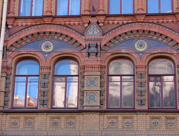 Фрагмент архитектурного фасада здания на Колокольне — стоковое фото