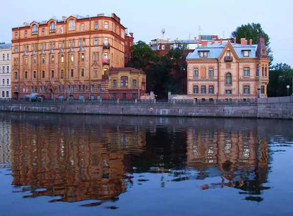 Canals and architecture in Saint Petersburg. Saint Petersburge, — Stock Photo, Image