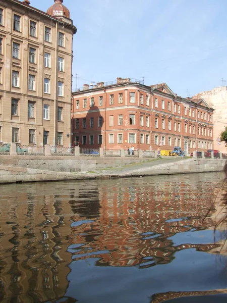 Saint Petersburg 'da kanallar ve mimari. Aziz Petersburge, — Stok fotoğraf