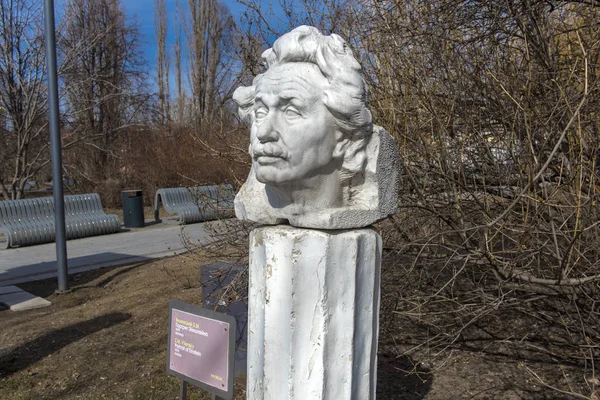 Park rzeźby Museon, rzeźba "portret Einsteina" — Zdjęcie stockowe