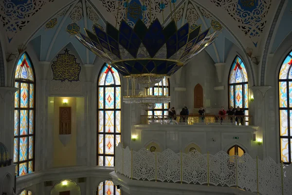 Kazan, Tatarstan, Russie - : à l'intérieur de la mosquée kul-sharif, 2ème fl — Photo