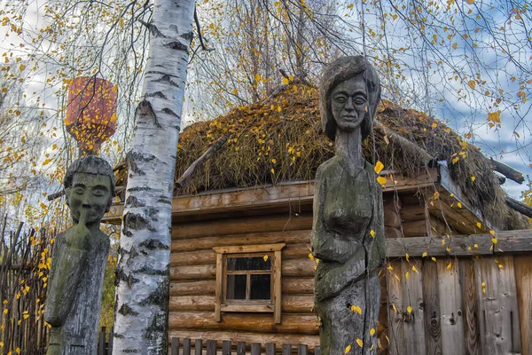 Chuvash wooden idols — Stock Photo, Image