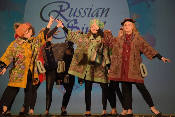 Rusia, San Petersburgo 01,06,2019 Beneficencia XVII Festival de Ch — Foto de Stock
