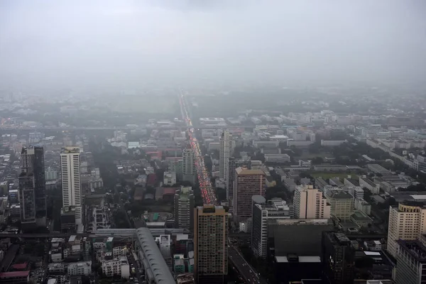 Blick vom Bangkoker Himmel auf die Stadt und den Himmel vor dem Regen — Stockfoto