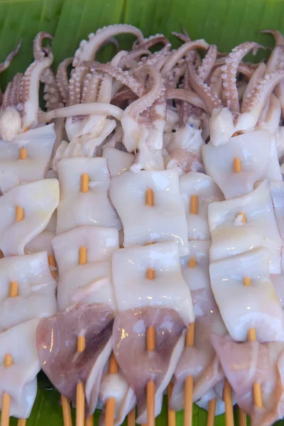 Calamares y pulpo en un palo , —  Fotos de Stock