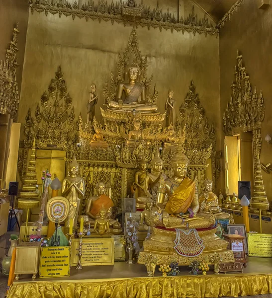 Wat Paknam Jolo, Bangkhla, Chachoengsao güzel altın Şapel — Stok fotoğraf
