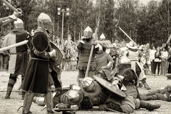 Festival van militair-historische reconstructie en middeleeuwse cultus — Stockfoto