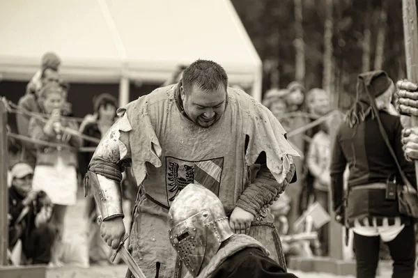 Festa della ricostruzione storico-militare e del culto medievale — Foto Stock