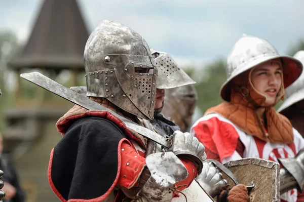 Festival de reconstrução histórico-militar e culto medieval — Fotografia de Stock