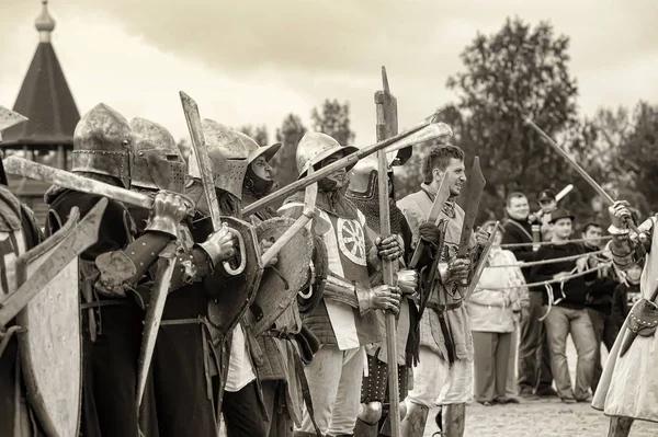 Фестиваль военно-исторической реконструкции и средневекового культа — стоковое фото