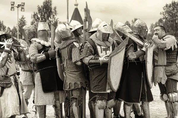 Festival de reconstrucción histórico-militar y culto medieval — Foto de Stock