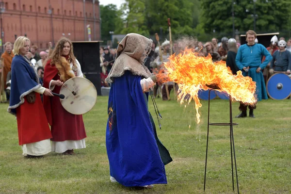 SAINT PETERSBURG, RUSSIA -MAY 28,2016. Open air festival of Norw — Stock Photo, Image