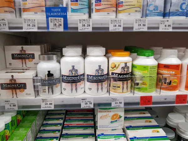 Estante y farmacia en venta — Foto de Stock