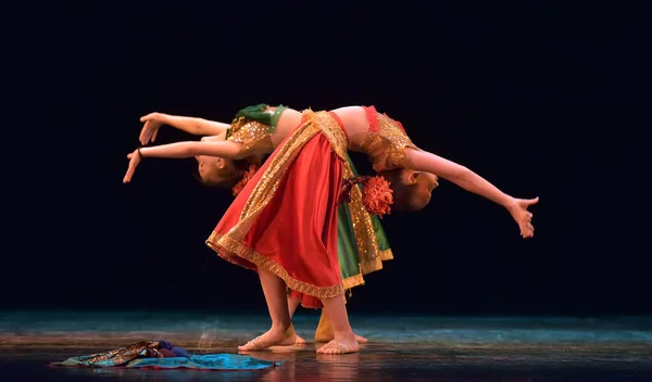 Russia Petersburg 2019 Indian Classical Dance Children Stage Performance Children — Stock Photo, Image