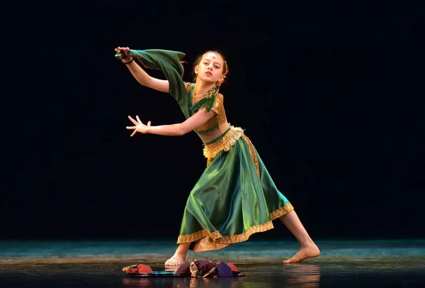 Rusia San Petersburgo 2019 Danza Clásica India Los Niños Escenario — Foto de Stock