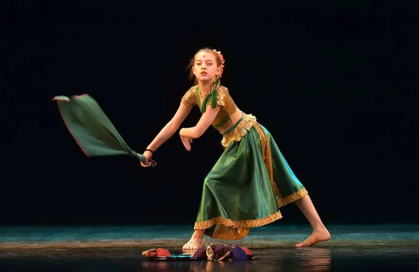 Rusia San Petersburgo 2019 Danza Clásica India Los Niños Escenario — Foto de Stock