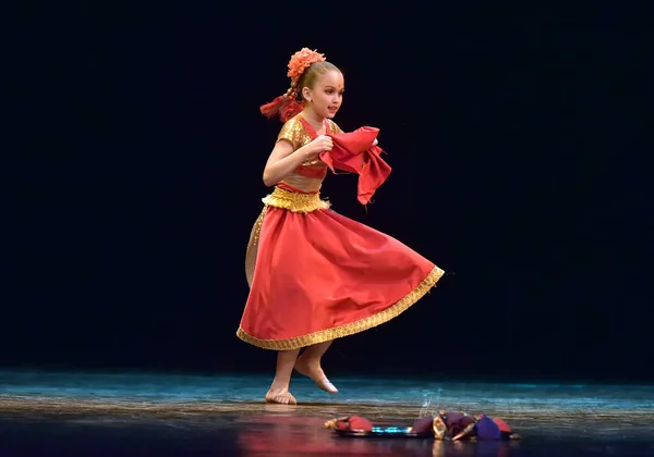 Rusia San Petersburgo 2019 Danza Clásica India Los Niños Escenario — Foto de Stock