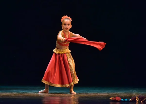 Russia Petersburg 2019 Indian Classical Dance Children Stage Performance Children — Stock Photo, Image