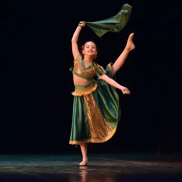 Rusia San Petersburgo 2019 Danza Clásica India Los Niños Escenario — Foto de Stock