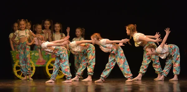 Rússia São Petersburgo 2019 Realização Coletivo Dança Infantil Festival Noites — Fotografia de Stock