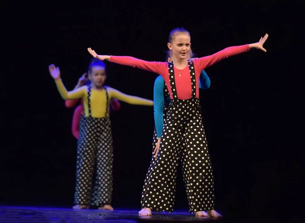 Rússia São Petersburgo 2019 Realização Coletivo Dança Infantil Festival Aberto — Fotografia de Stock