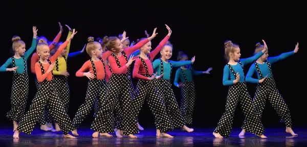 Rússia São Petersburgo 2019 Realização Coletivo Dança Infantil Festival Aberto — Fotografia de Stock