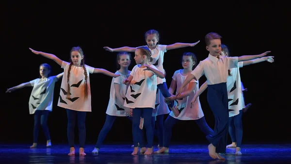 Russia San Pietroburgo 2019 Spettacolo Danza Collettiva Bambini Festival Aperto — Foto Stock