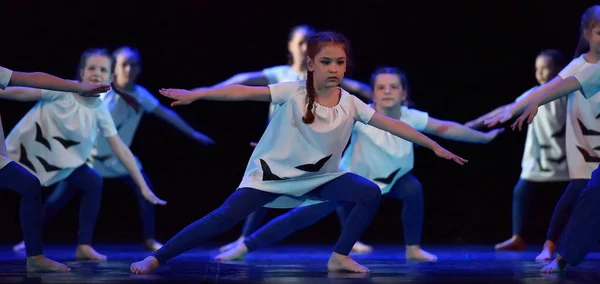 Russia San Pietroburgo 2019 Spettacolo Danza Collettiva Bambini Festival Aperto — Foto Stock