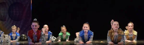 Russia Petersburg 2019 Performance Children Dance Group Shiny Costumes Style — Stock Photo, Image