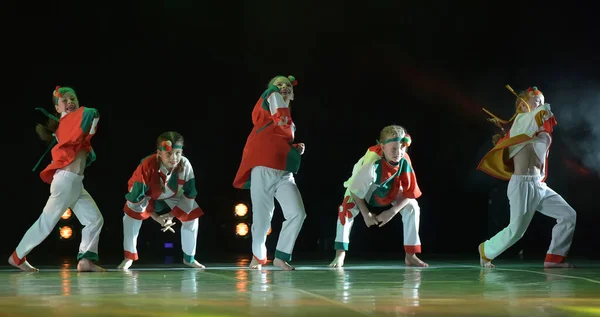 Russie Saint Pétersbourg 2019 Performance Groupe Danse Pour Enfants Costumes — Photo