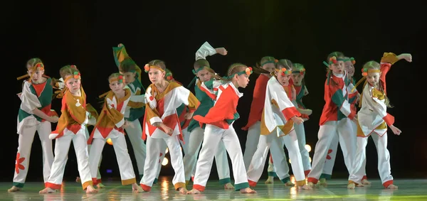 Russia Petersburg 2019 Performance Children Dance Group Russian Costumes Modern — Stock Photo, Image