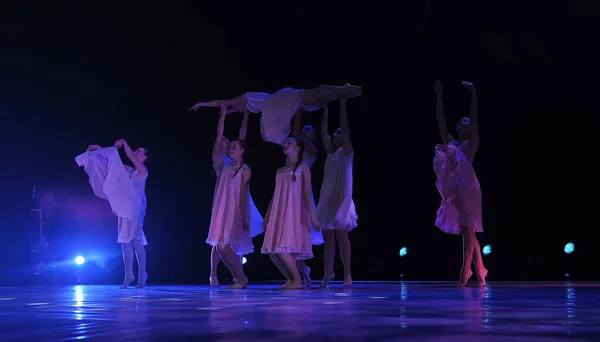 Russia San Pietroburgo 2019 Spettacolo Del Balletto Gruppo Danza Bambini — Foto Stock