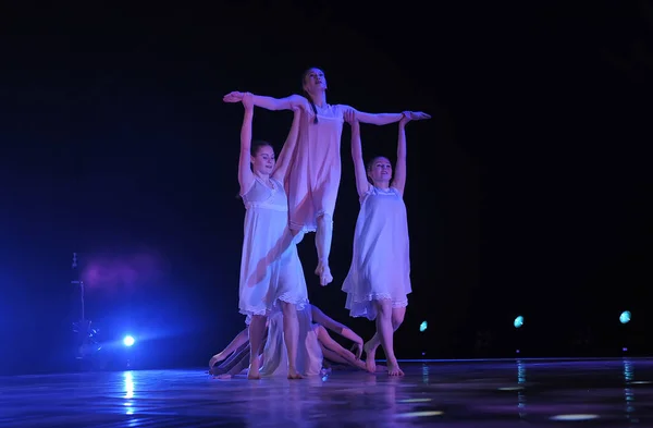 Rusia San Petersburgo 2019 Actuación Del Grupo Danza Infantil Ballet — Foto de Stock