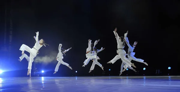 Rosja Sankt Petersburg 2019 Wykonanie Dziecięcego Baletu Tanecznego Chareografia Otwartym — Zdjęcie stockowe