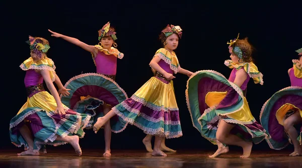 Russia Petersburg 2019 Children Colorful Costumes Dance Mexican Dance Stage — Stock Photo, Image