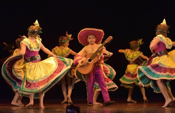 Russia Petersburg 2019 Children Colorful Costumes Dance Mexican Dance Stage — Stock Photo, Image