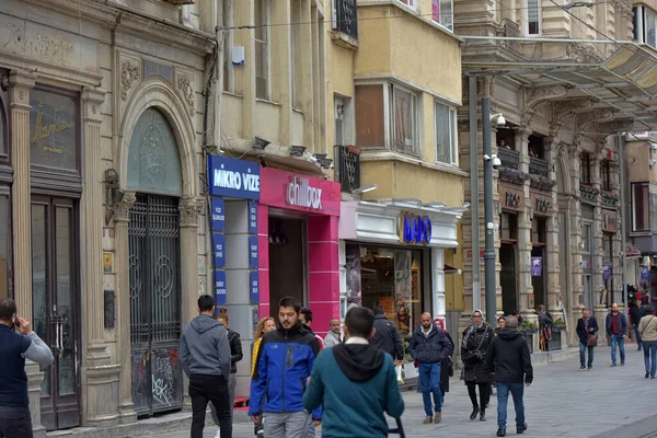 Turquía Estambul 2018 Istiklal Street Una Las Calles Peatonales Más — Foto de Stock