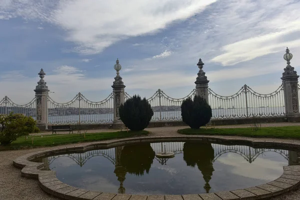 Türkei Istanbul 2018 Eines Der Tore Des Dolmabahce Palastes Istanbul — Stockfoto