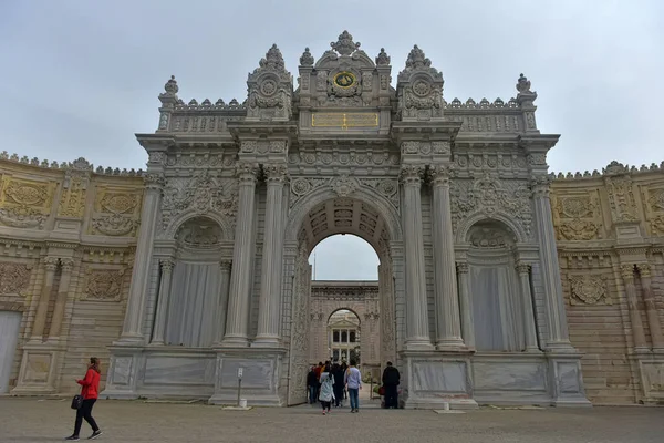 Turecko Istanbul 2018 Dolmabahce Palace Entrance Gate Sultan Istanbul Turecko — Stock fotografie