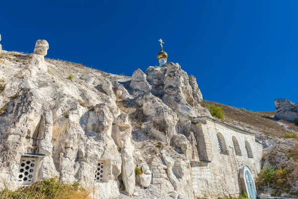 Voronezh Region Russia 2020 Divnogorsky Assumption Monastery 俄罗斯东正教沃罗涅日教区的一个洞穴修道院 位于沃罗涅日地区Liskinsky区Divnogorsky修道院 — 图库照片