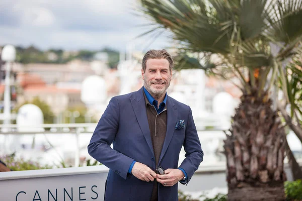Cannes, Fransa - 15 Mayıs 2018: John Travolta photocall 'buluşma ile John Travolta için - Gotti' 71 yıllık Cannes Film Festivali sırasında katılır
