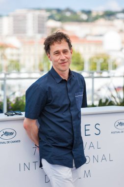 Cannes, Fransa - 18 Mayıs 2018: Cinefondation Jüri Başkanı Bertrand Bonello jüri La Cinefondation Et Des mahkeme Metrages Photocall 71 yıllık Cannes Film Festivali sırasında katılır.