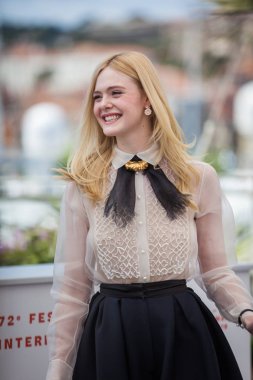 Cannes, Fransa - 14 Mayıs 2019: Jüri Üyesi Elle Fanning 72.