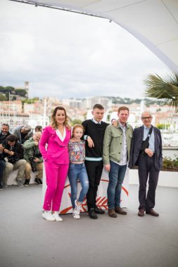 Cannes, Fransa - 17 Mayıs 2019: Debbie Honeywood, Katie Proctor, Rhys Stone, Kris Hitchen ve Ken Loach 72.