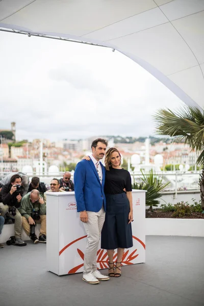 Cannes, Fransa - 17 Mayıs 2019: Michael Angelo Covino ve Judith Godreche 72.